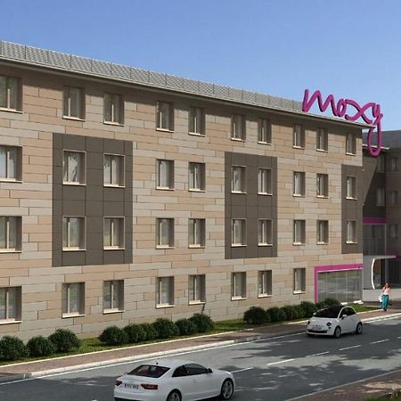 Отель Moxy Edinburgh Airport Инглистон Экстерьер фото